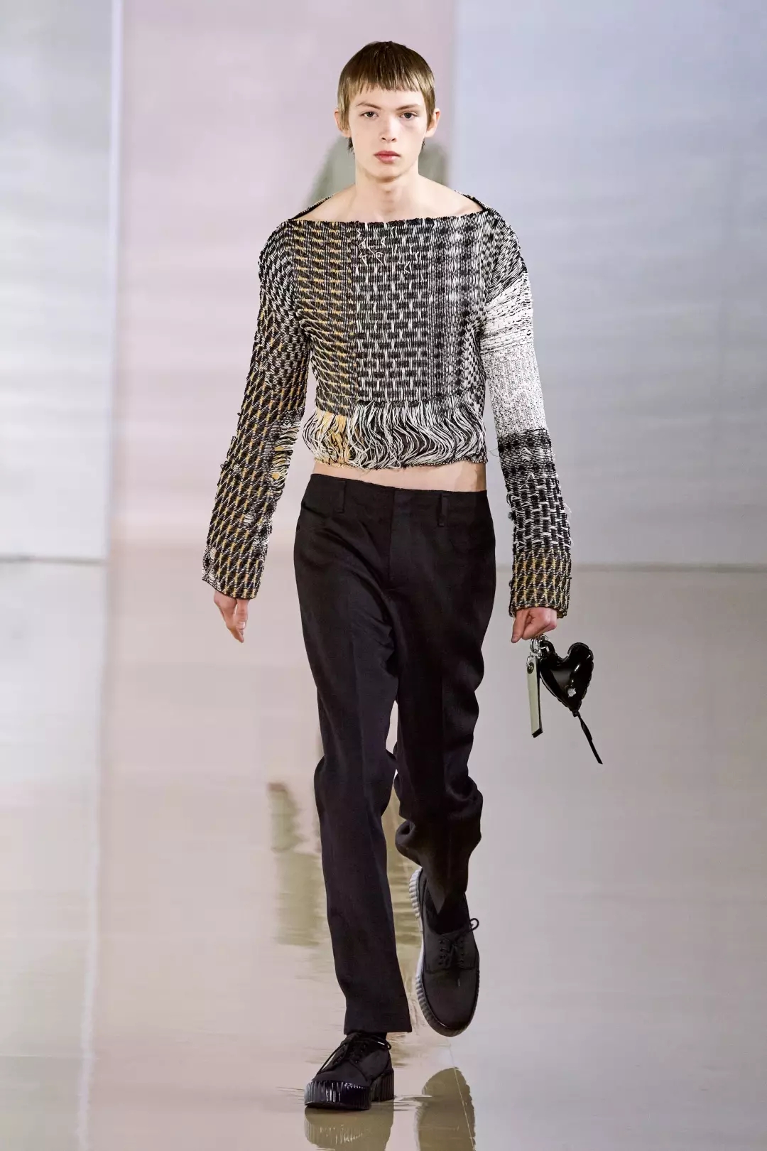 acnestudios粉色毛衣,acnestudios红毛衣