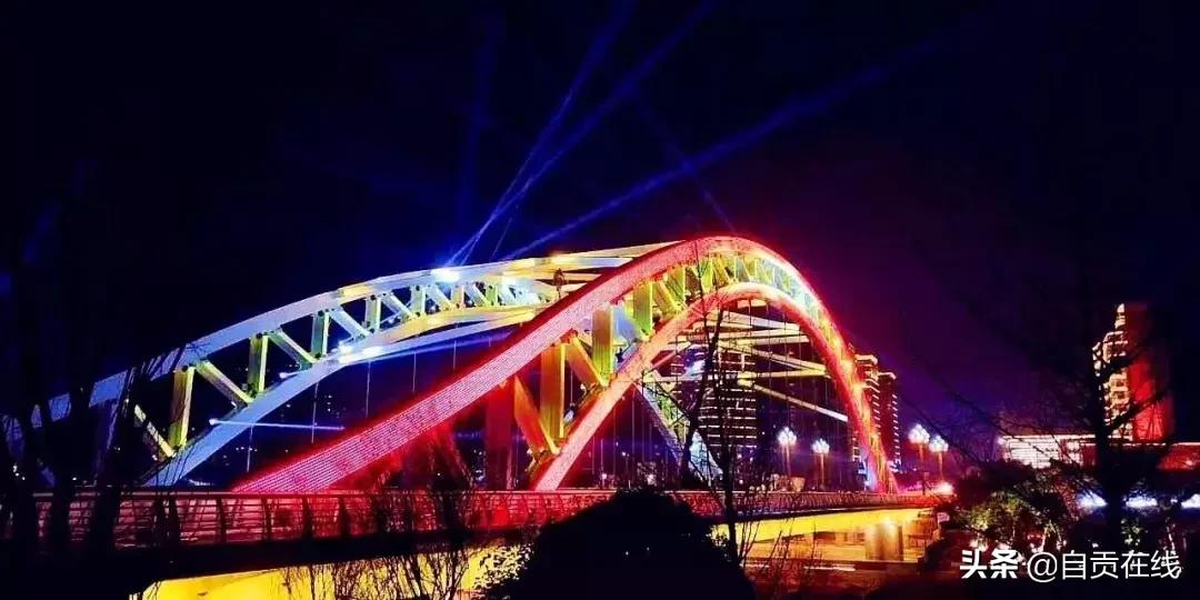 自贡夜游釜溪河在哪个位置,自贡夜游釜溪表演时间