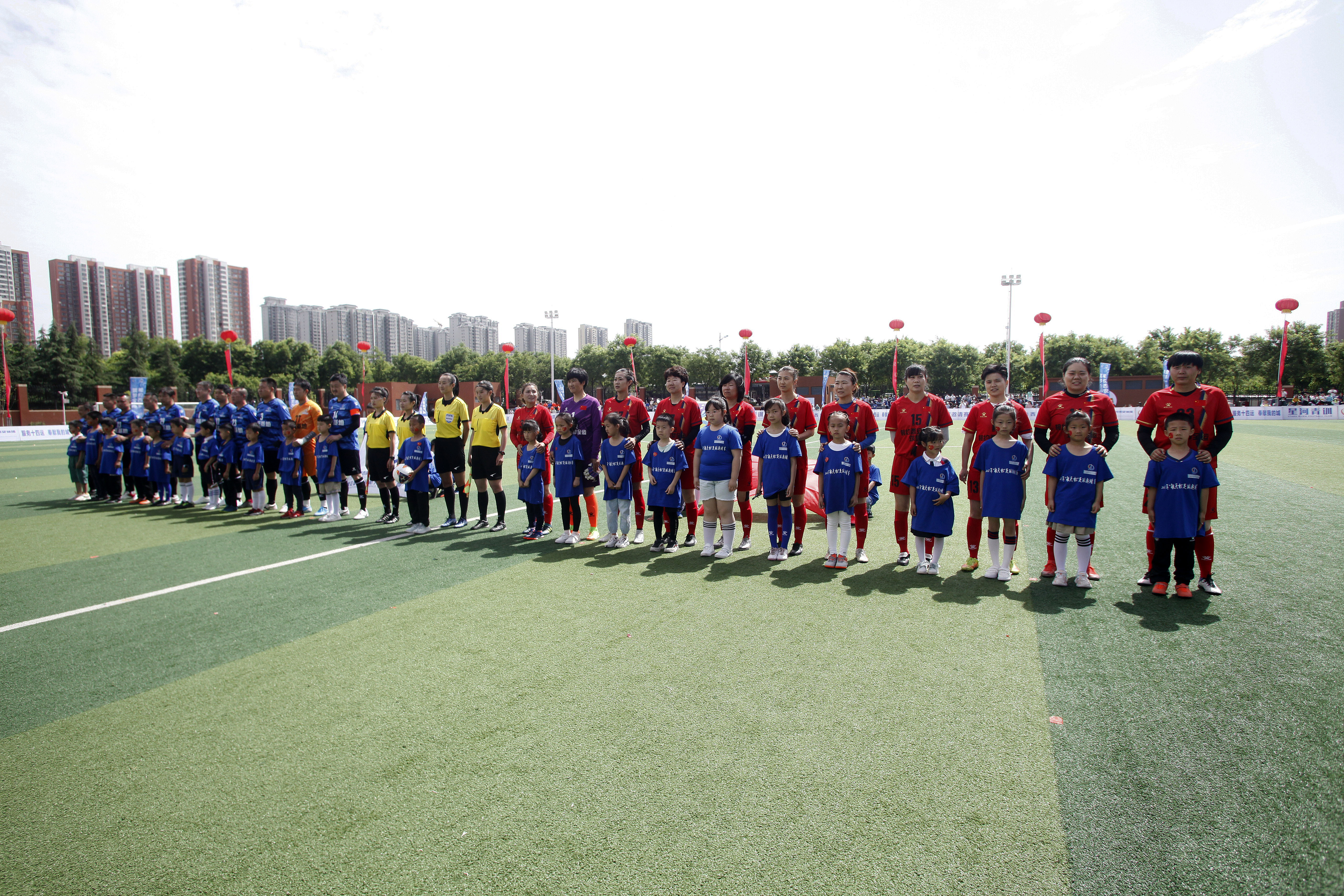 铿锵玫瑰航空展,铿锵玫瑰国际舞台音乐会