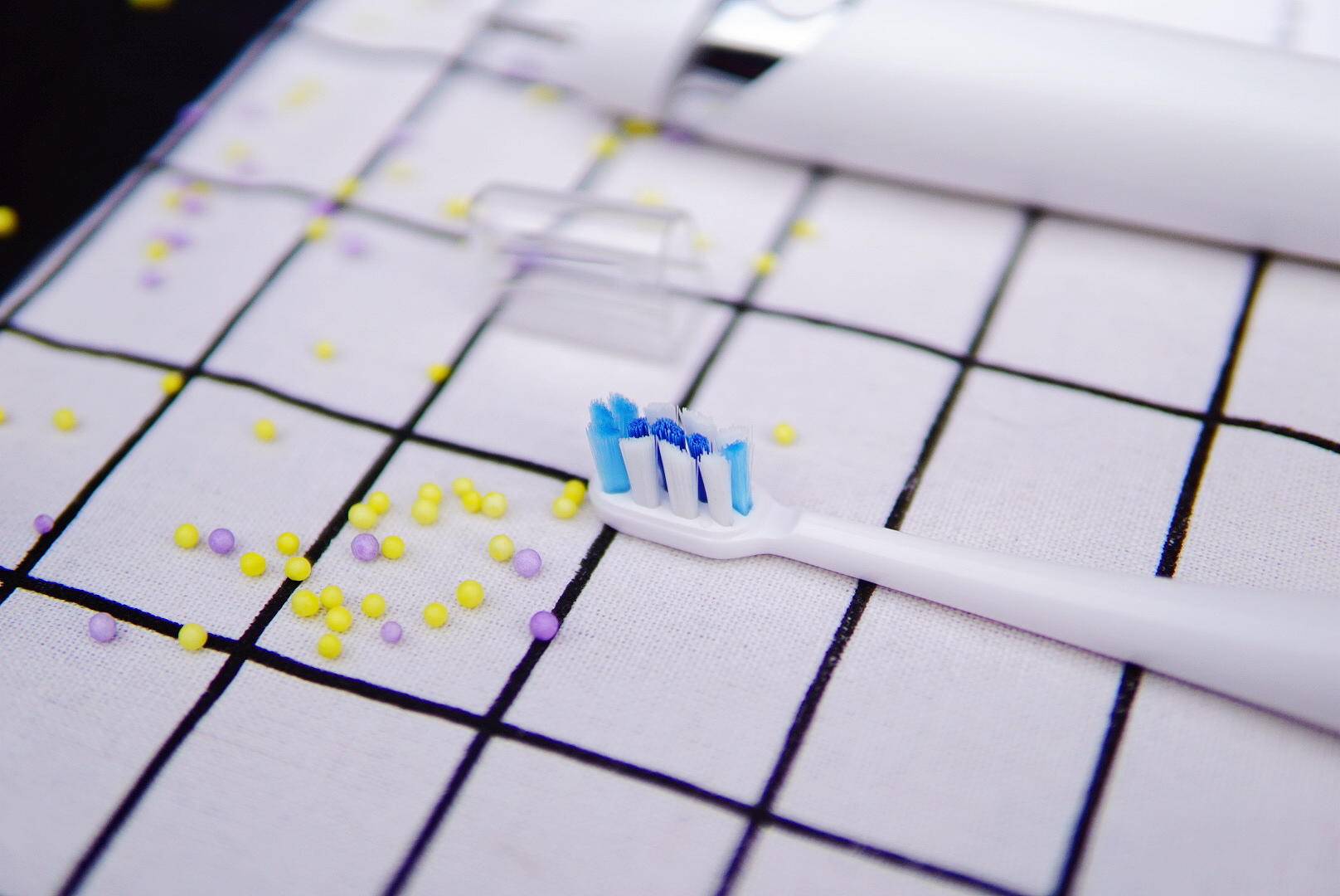 让刷牙省时又省力的电动牙刷,扉乐电动牙刷刷牙使用方法