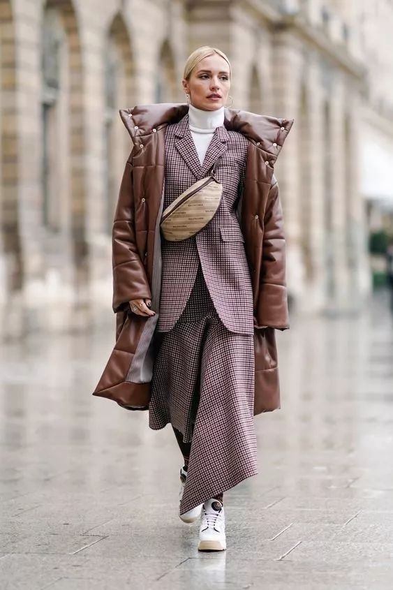 羽绒服太肥大太臃肿了怎么办,羽绒服穿肥点好还是瘦点好看