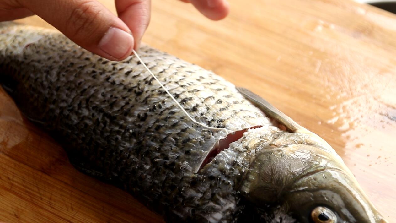 给鱼去腥技巧,鱼里加点醋可以除腥吗