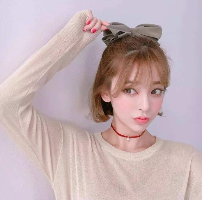 有痘痘闭口能用cc霜吗,敏感肌肤适合天天用cc霜不