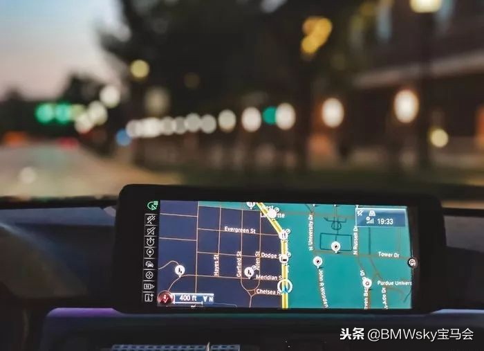 哪一台宝马适合改装m4,买bmw送什么礼品