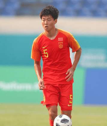 日职联后卫40米惊天乌龙,日职联超远距离射门