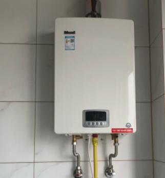 千元级热水器温暖对比!e城e家燃气热水器详细测评