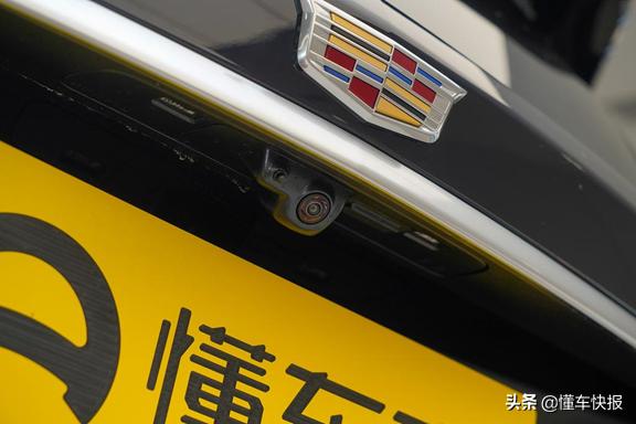 豪华大型三排suv,豪华suv凯迪拉克试驾