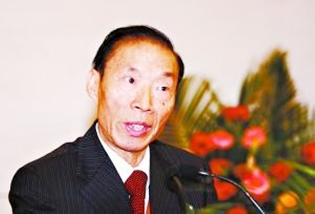 1997年香港回归场景如何，彭定康无法言喻，港督女儿哭到难以自已