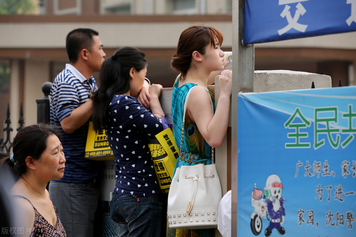 公考多次失利,考生崩溃大哭:这3个方法教你理性对待