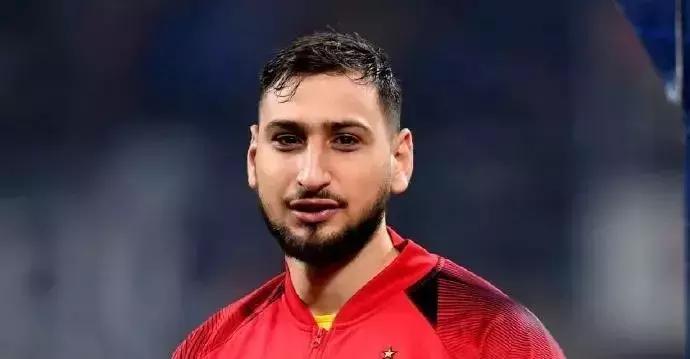 萨老爷子--米兰报--萨里突然火了，阿囧突然下课了