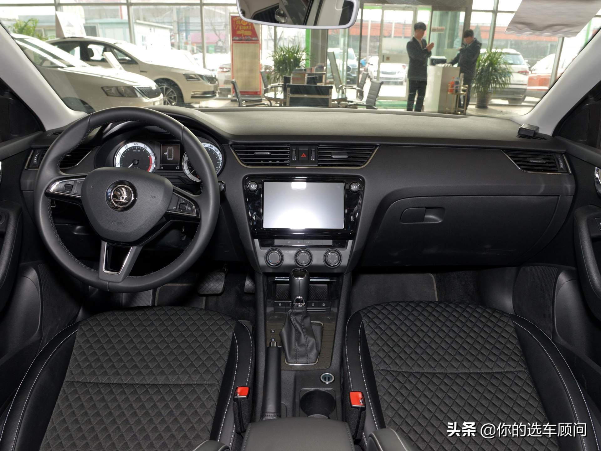 空间大也省油的车型,体验全新明锐空间