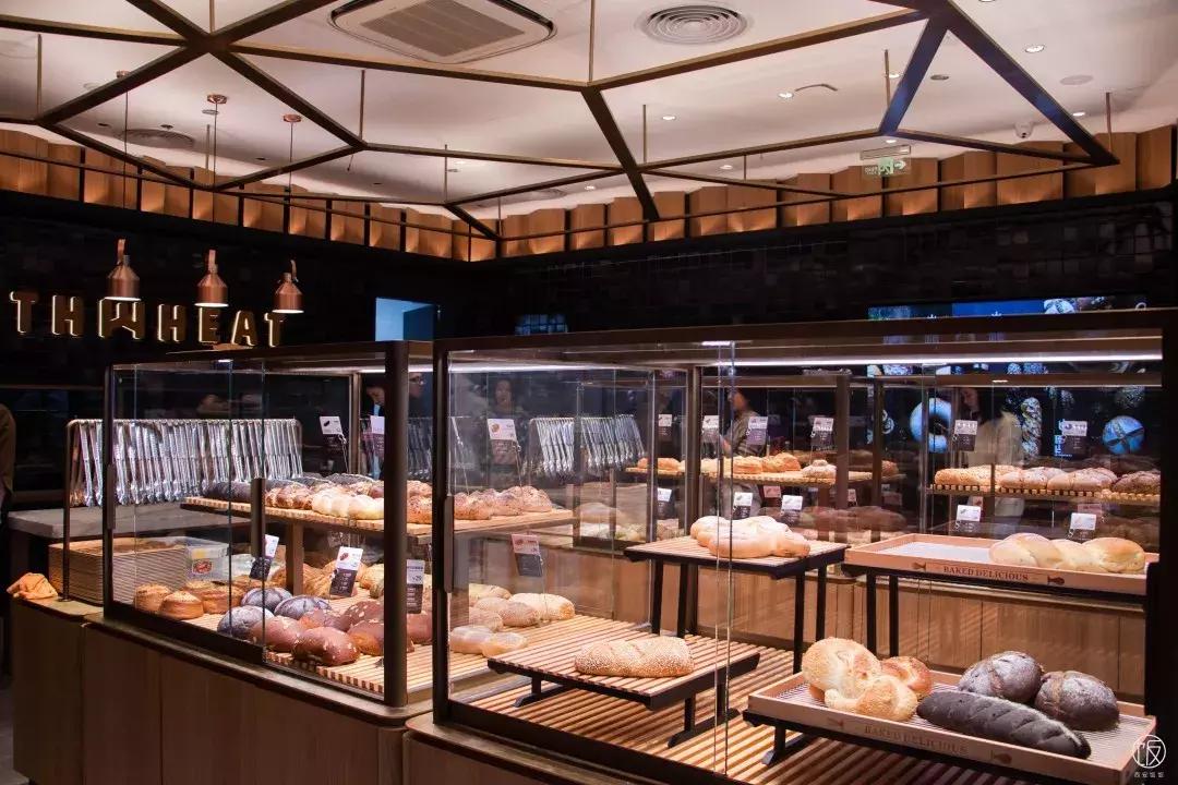 啧啧啧~都是面包，原麦山丘你又搞特殊！