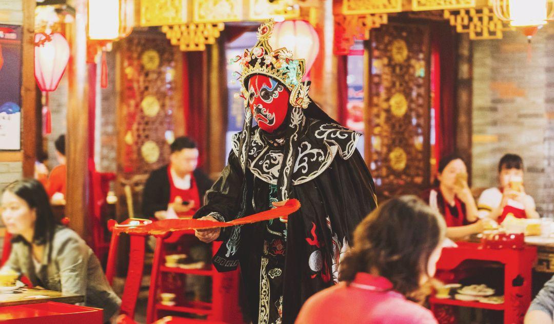 成都牛油火锅网红店,火遍全网的四川成都牛油火锅