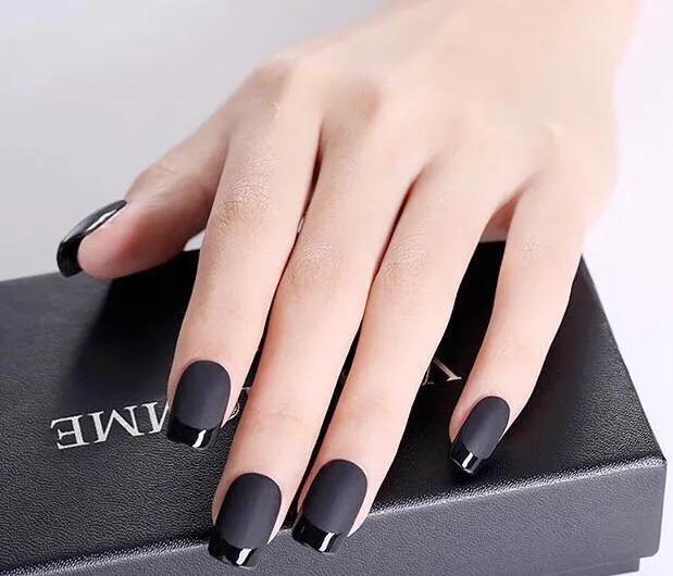 有一种颜色叫blackpink,blackpink黑色火焰美甲