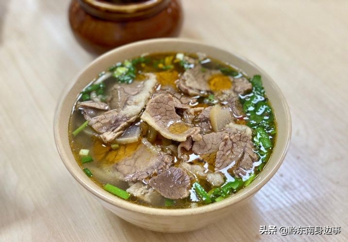 贵阳必吃早餐肠旺面,肠旺面贵阳特色饮食