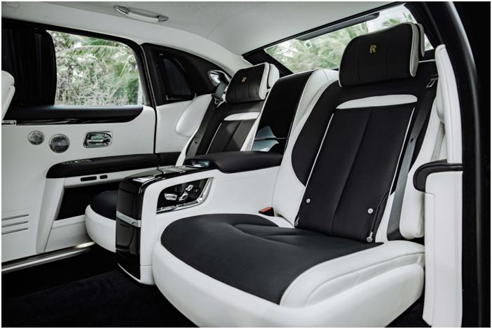 试驾劳斯莱斯古思特新款,新款劳斯莱斯古思特沉浸式体验