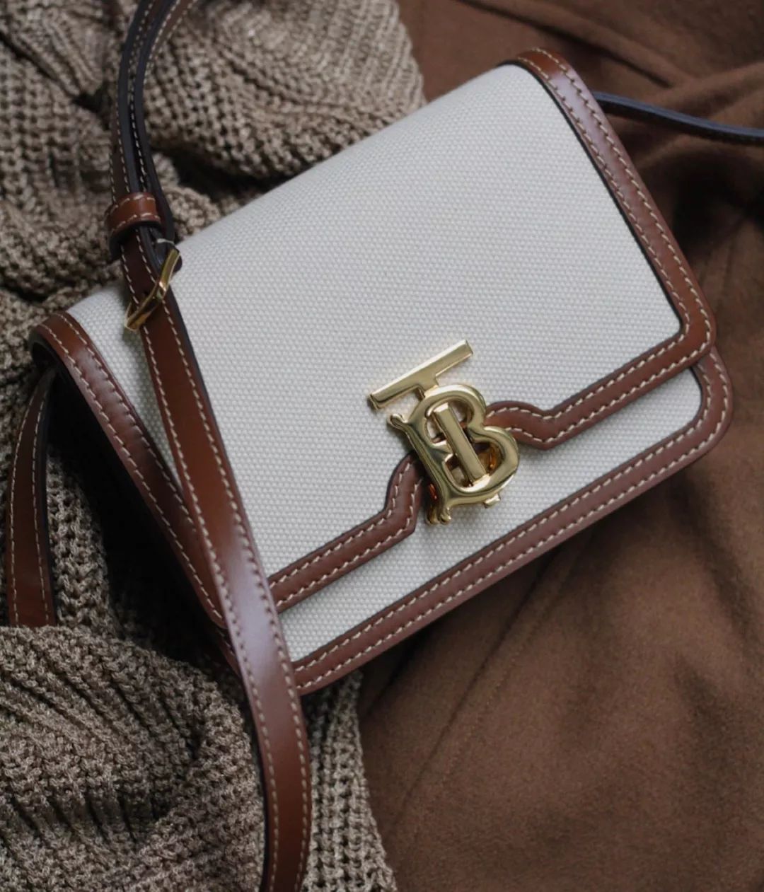 高定burberry包包,burberry时尚通勤包包