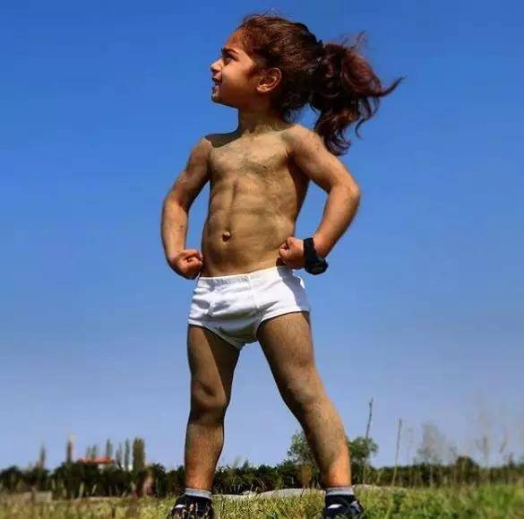 小学生腹肌搓衣板,小孩也可以练出最牛逼的八块腹肌