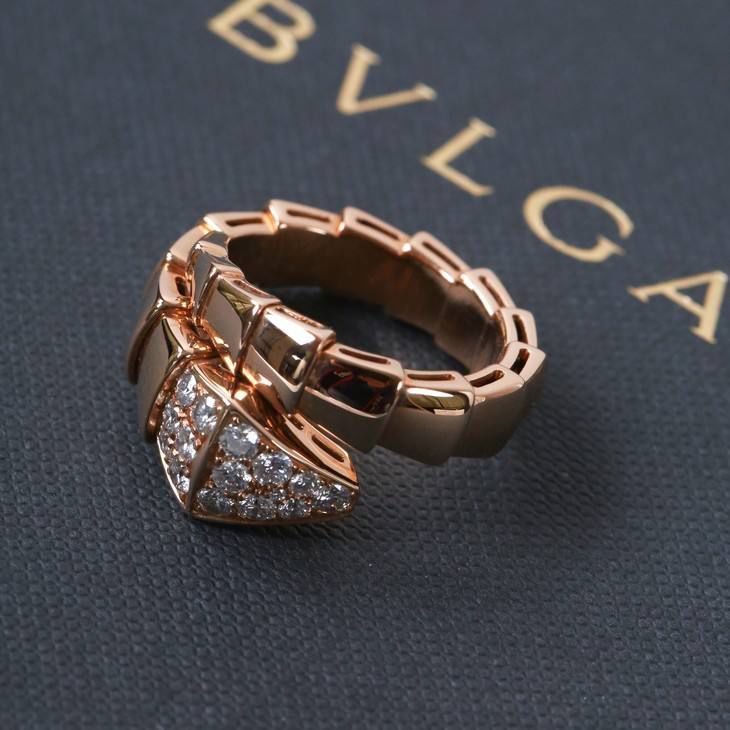 宝格丽蛇戒宽版白贝,宝格丽蛇戒玫瑰金和白金对比