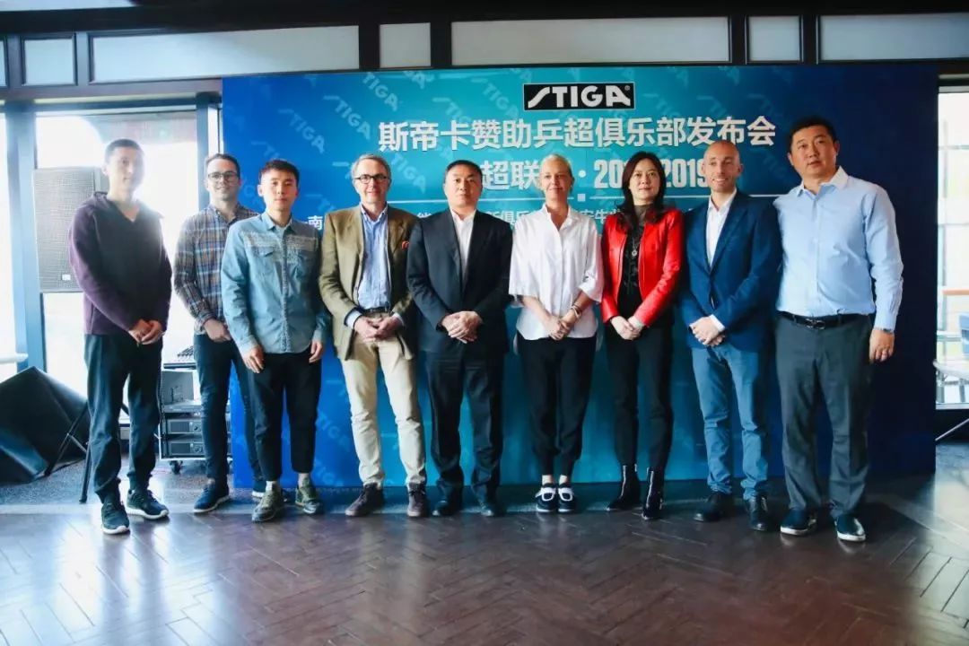 阿迪达斯阿森纳新球衣,阿森纳阿迪达斯新球衣