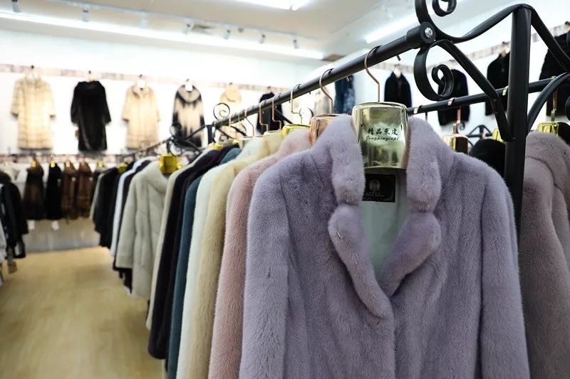 上千种款式任您来选,五家渠海宁皮革城开业了没有