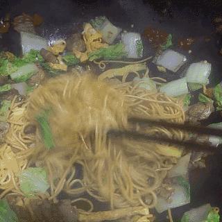 预告｜日本传世铁锅，轻、薄、不易生锈，不易粘锅，导热快，爆炒没压力，炒的菜色香味俱全，厨房好帮手！