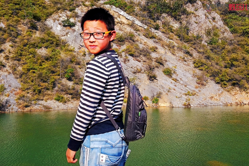 探路者登山单肩背包,探路者双肩包怎么背