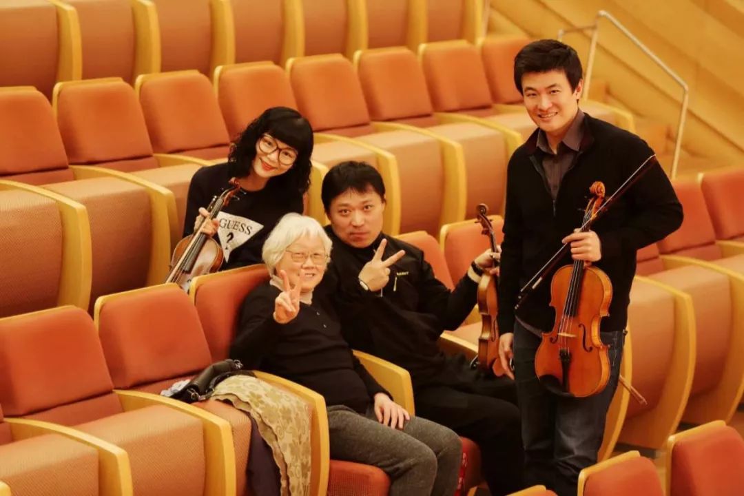 岁月流转琴声依旧,时光流转琴声依旧什么意思