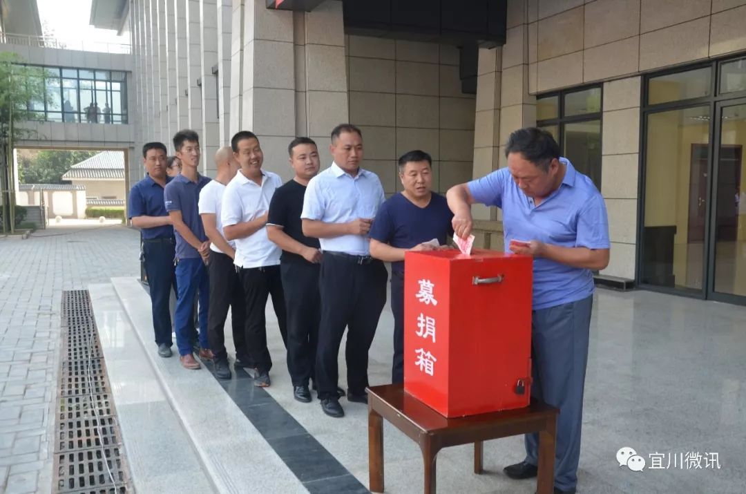 铺好致富路共同奔小康 (共同进步致富奔小康)