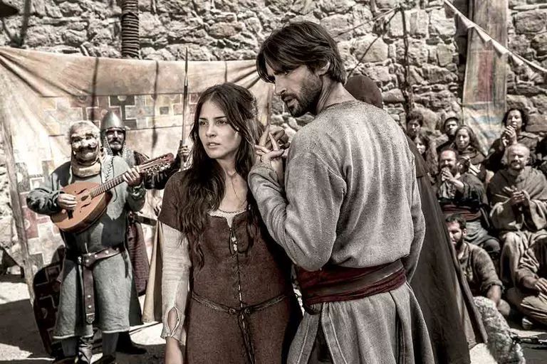 歌曲爱笑的女孩运气不会太差,为什么爱笑的人运气不会太差