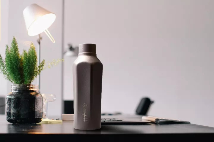 这只“亚洲网红天团”推出的联名款保温杯，让你从此爱上喝热水！