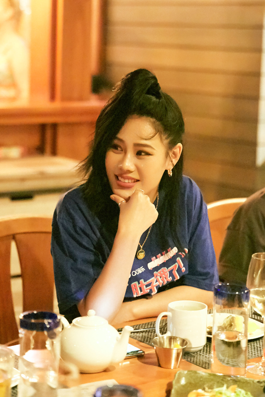 QQ音乐邀请豪华绿钻用户，与袁娅维一起免费游美国