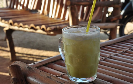 为什么吃甘蔗嘴口腔里有泡,为什么吃甘蔗嘴角会起泡呢