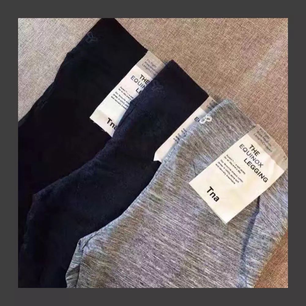 哪款休闲裤保暖又好看,保暖裤该买什么款又保暖又显瘦