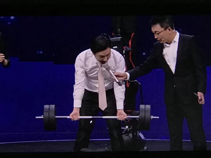 创业英雄汇所有视频,创业英雄汇幕后制作直击拍摄现场