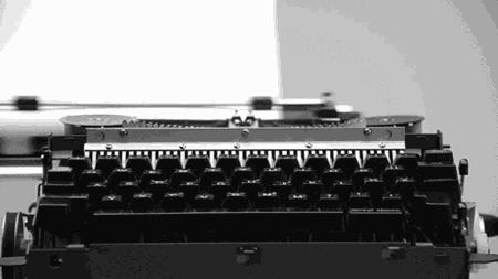 为什么键盘上的字母顺序不是abcd,键盘上的字母是按什么规律排列的