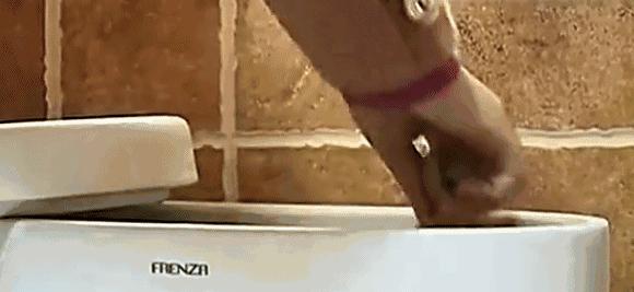 什么妙招让高跟鞋穿多久都不累,高跟鞋擦点油