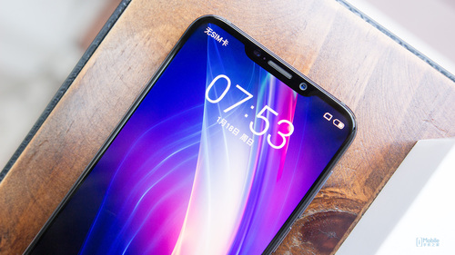 魅族x8打游戏可以使用刘海屏吗,魅族X8测评