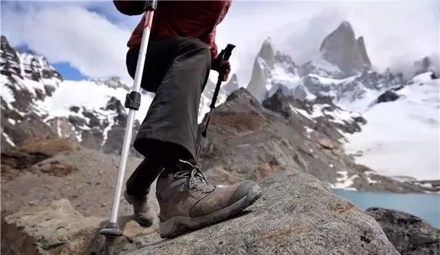 在户外怎么净水,户外怎么游泳可以浮在水面