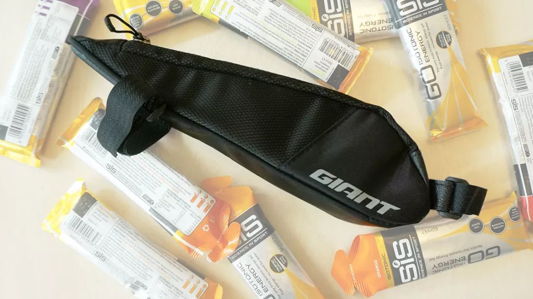 除了不可描述,夫妻出门比赛都带些啥?