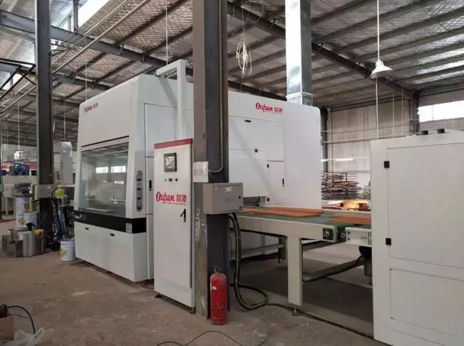 青岛一木中华老字号,一木一生黄花梨工艺品店