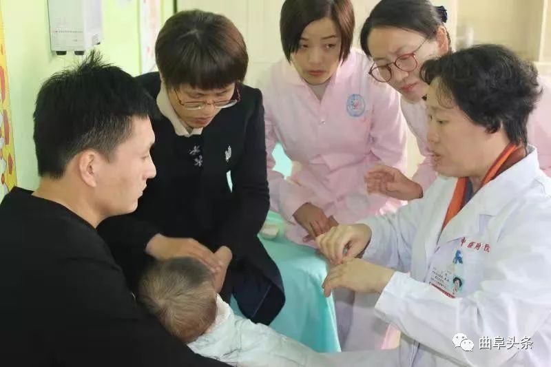 「速递」赶快看：全国知名博士在曲阜设立了个工作站！劳模创新工作室有行动！39798名学生：身体好才能学习好！