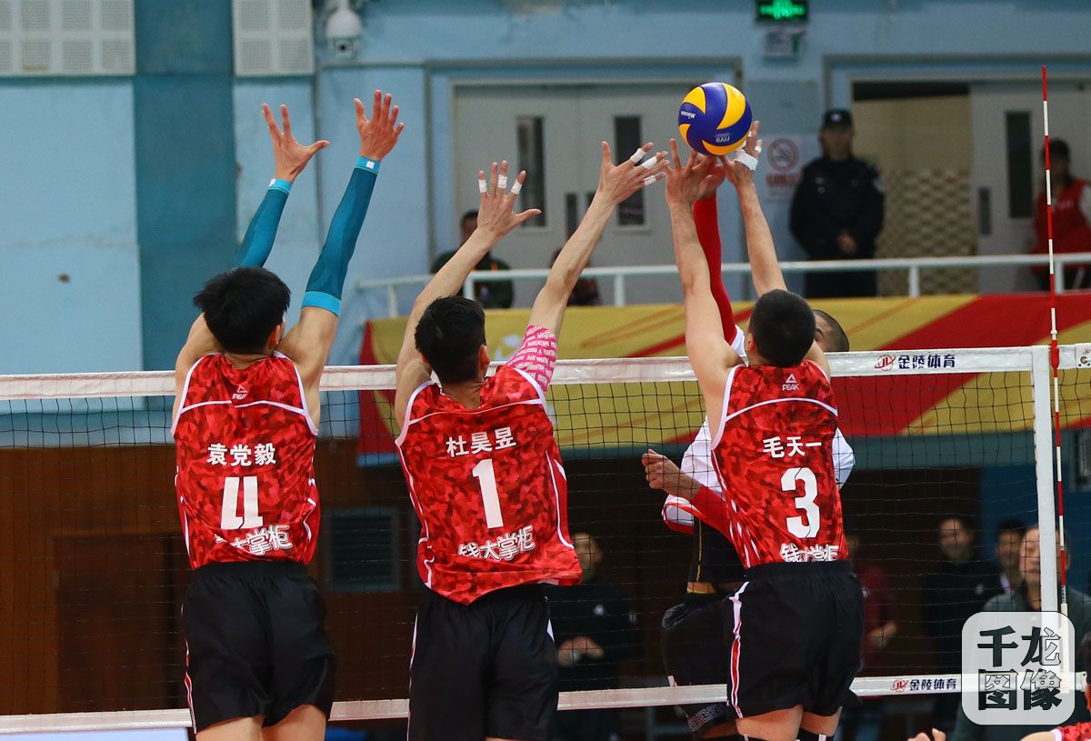 北京北汽男排挺进决赛目标卫冕,北汽男排排除困难积极备战联赛