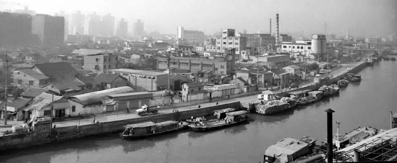 看二十年前老照片感慨,长宁区历史变化