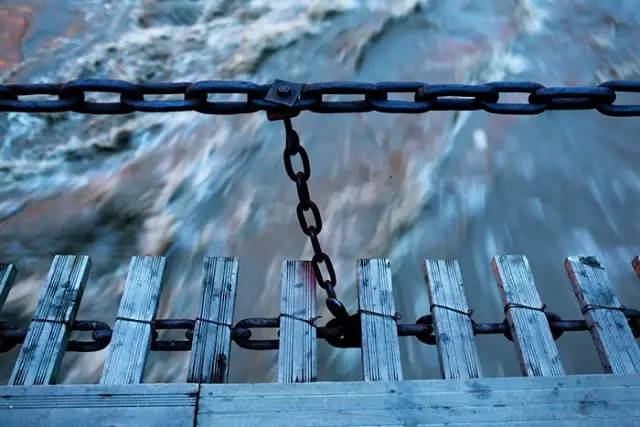 世界这么大我一直在路上,世界这么大我想自己去看看