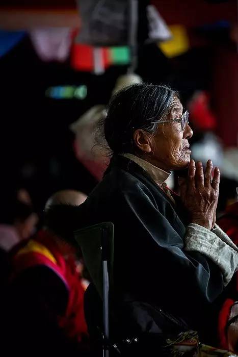 世界这么大我一直在路上,世界这么大我想自己去看看