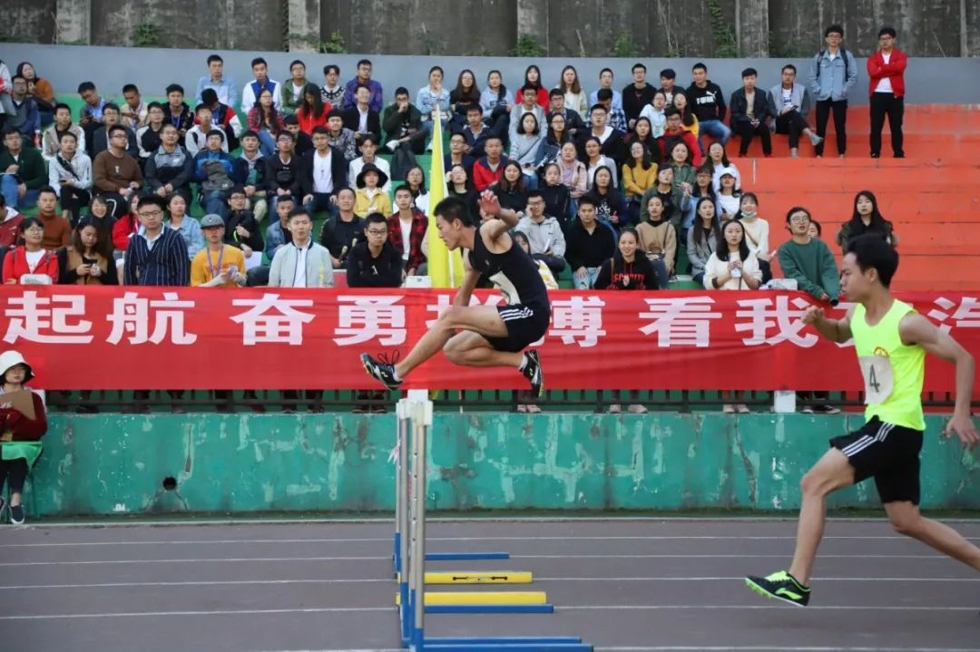 暖冬律动｜青春无畏，逐梦扬威，最拼的攀大ers