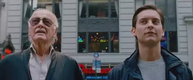 他也离开了地球，宇宙是有多寂寞啊