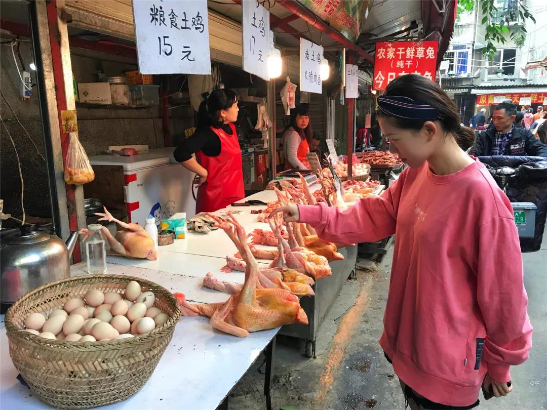 菜市场男孩,菜市场男童