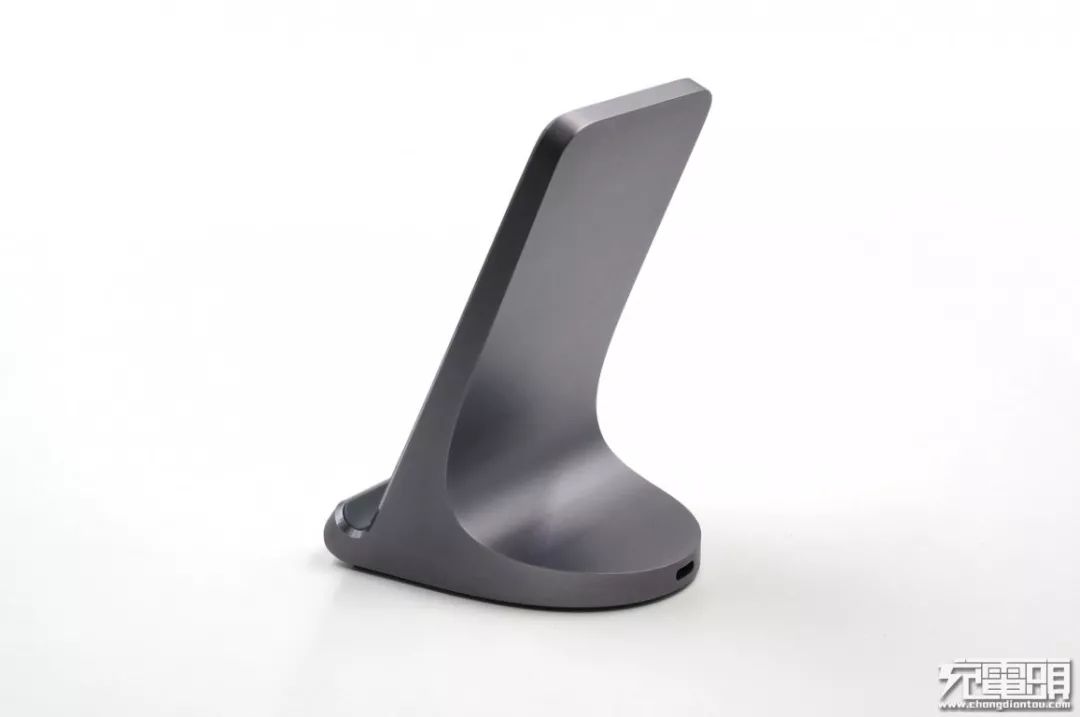 爱否s1无线充立式充电器,爱否开物pd充电器